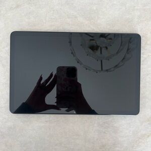 Amazon Fire Max 11 Tablet - 11in / 64 GB / Black